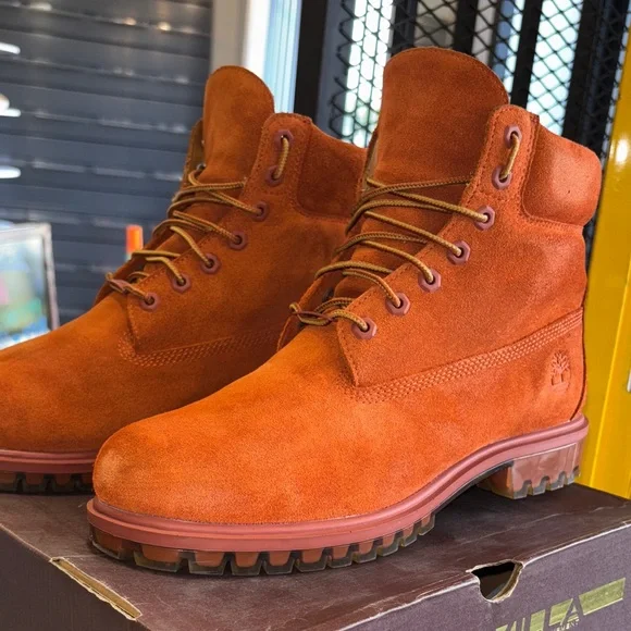 Timberland Men's Rust Suede Boots Size